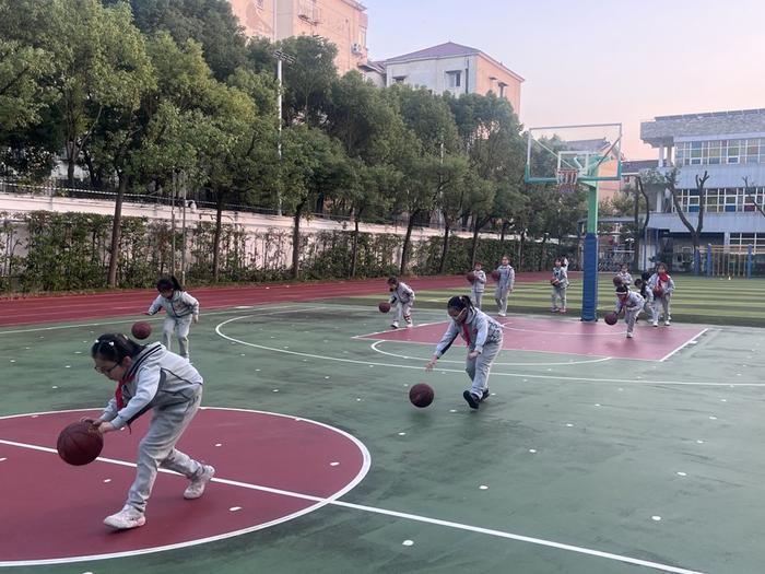 篮球教练如何设计有效的集训方案?_2